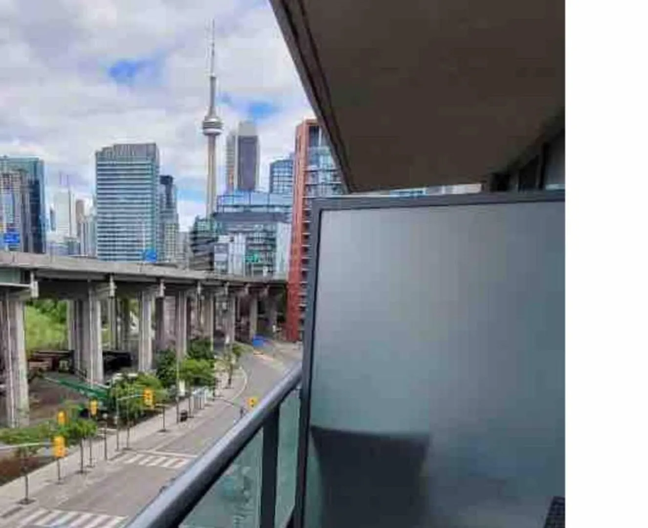 Luxury Downtown Condo With Cn Tower Views, Pool Access, Gym,Free Parking Upon Request At Booking Toronto 0*,